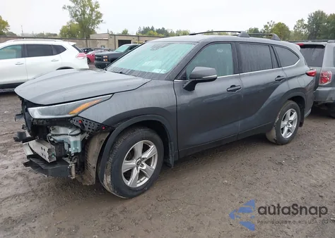 2021 Toyota Highlander Le z USA, uszkodzony, nr VIN 5TDBZRBH1MS548694